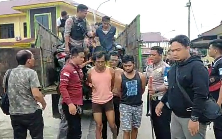  Polres Batu Bara Gerebek Kampung Narkoba di Medang Deras, 15 Orang Ditangkap