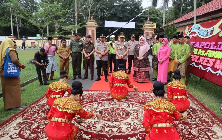  Kapolda Jambi Kunker Bersama Para Pengurus Bhyangkari Ke Polres Muaro Jambi