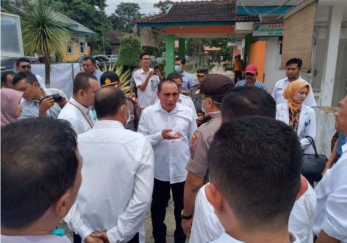  Kapolresta Deli Serdang Dampingi Gubsu Cek Kesiapan Rumah Sakit Penanggulan Pasien Virus Corona