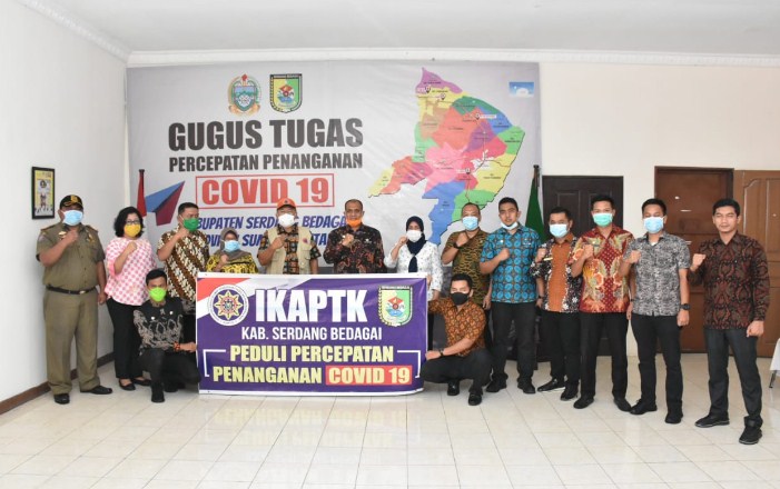  Posko Gugus Tugas Sergai Terima Bantuan IKAPTK dan IDI