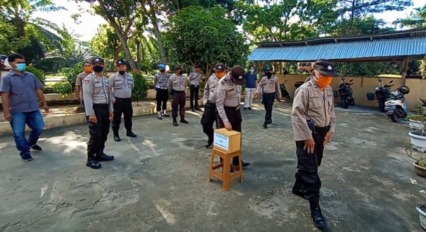  Polsek Teluk Mengkudu Galang Dana Bantu Masyarakat Terdampak Covid-19