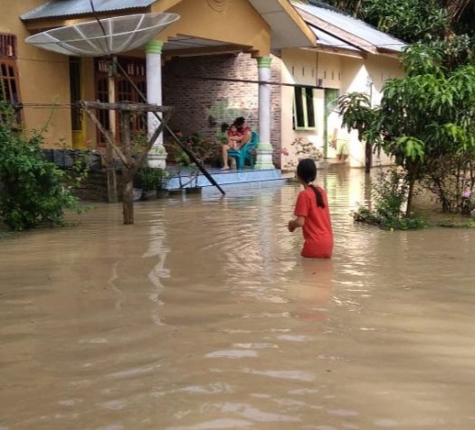  Dusun XI Aek Polan Buntu Pane Asahan Terendam Banjir