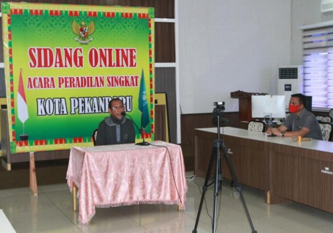  Polresta Pekanbaru Laksanakan Sidang Online Pelanggaran PSBB