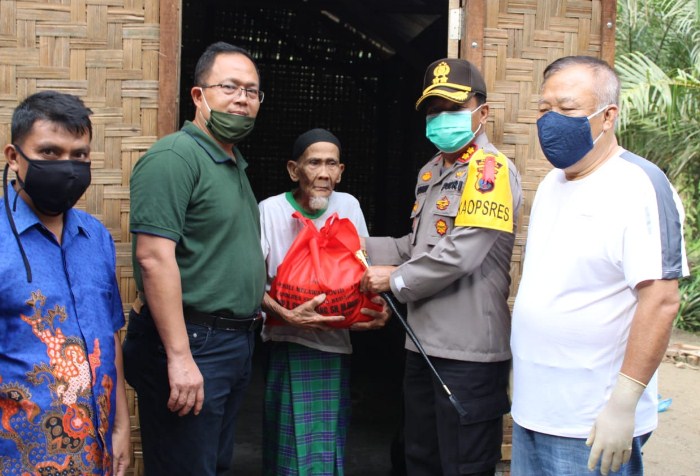  Hidup Sebatang Kara, Kapolres Sergai Kunjungi Kediaman Kakek Berusia 90 Tahun