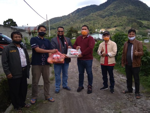  Jawab Kerisauan Tokoh Gereja, Anggota DPR RI Salurkan Bantuan untuk Pendeta GBKP Karo