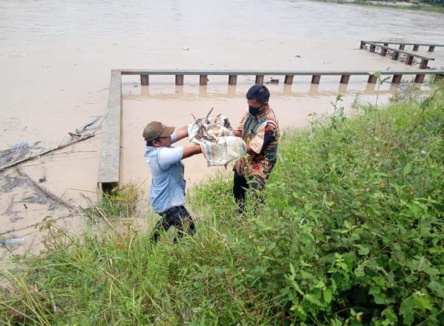 Heboh!!, Penemuan Jasad Bayi di Sungai Silo