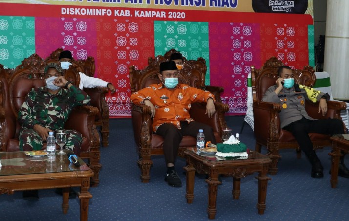 Gubri Bersama Bupati dan Walikota se-Provinsi Riau Evaluasi PSBB