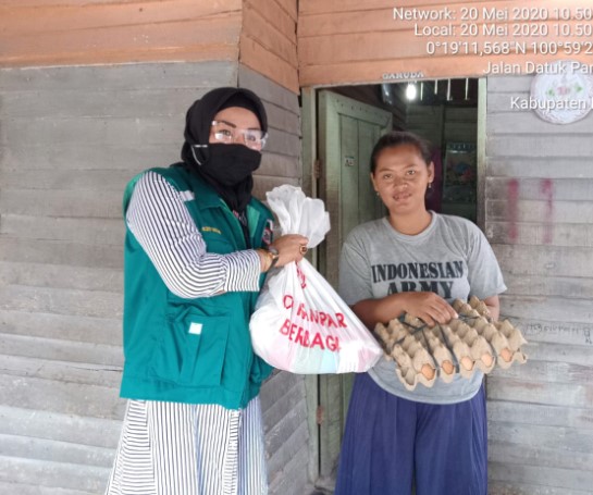  IDI Cabang Kampar Bagikan 450 Paket Sembako Untuk Masyarakat Terdampak Covid-19