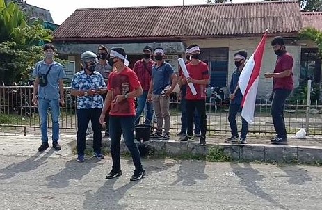  Komunitas Pejuang Untuk Demokrasi Minta Polres Nias Ungkap Dalang Dibalik Terbakarnya Kantor Camat Gunungsitoli