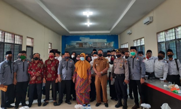  Camat Agus Jaka Putra Ginting Hadiri Pelantikan PPS se-Kecamatan Kota Kisaran Barat