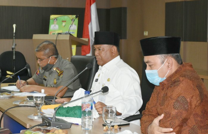  Pemkab Kampar Gelar Rapat Penertiban Pelaku Usaha Tingkatkan PAD