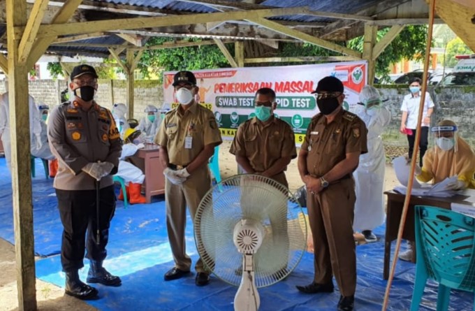  Polres Kuansing Bersama Pemkab Kuansing Gelar Swab Test Massal di Desa Sukamaju dan Beringin Jaya