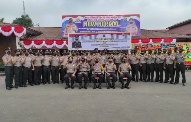  42 Personil Polres Tapsel dan Brimobdasu Batalyon C Sipirok Naik Pangkat