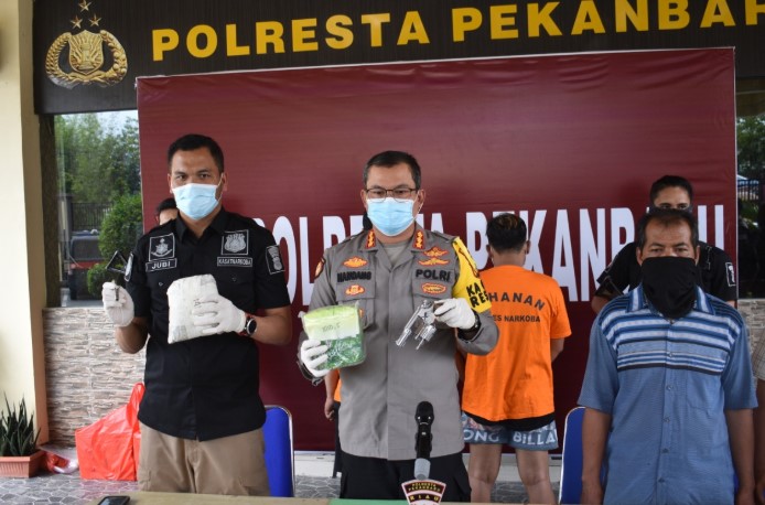  Satres Narkoba Pekanbaru Kembali Tangkap 2 Pengedar Sabu dan Ekstasi