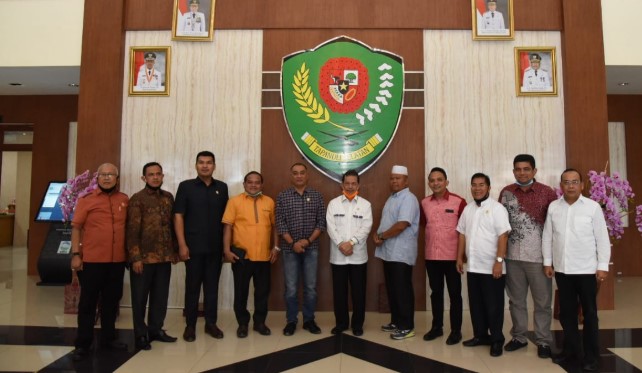  Bupati Tapsel Terima Kunjungan Anggota DPRD Provsu Dapil Sumut VII