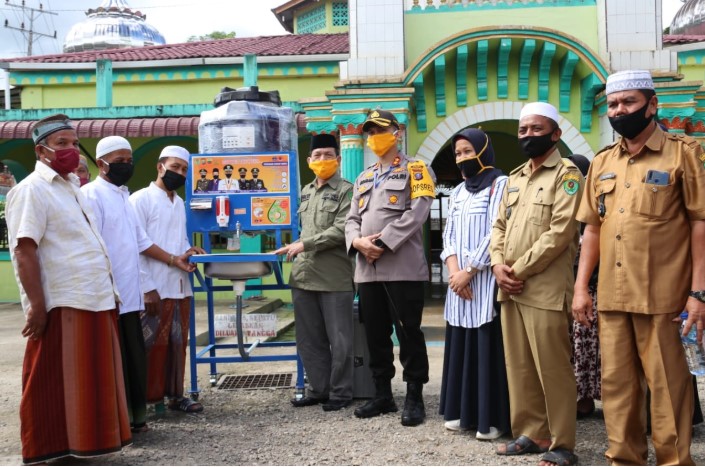  Bupati Tapsel Bersama Kapolres Ajak Masyarakat Jadi Jurkam Protokol Kesehatan