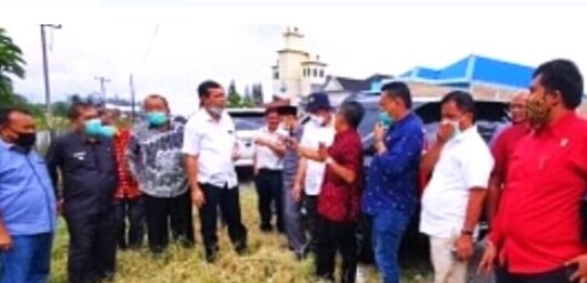  Bupati Karo Bersama Ketua DPRD Provsu dan BMBK Tinjau Jalan Provinsi