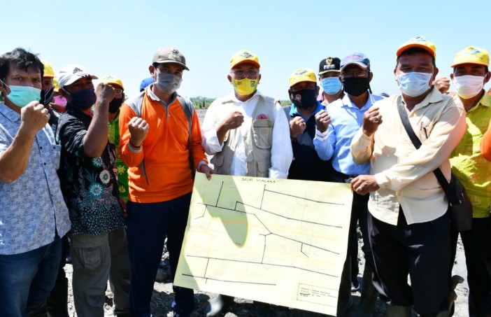  Bupati Sergai Tinjau Lahan Cetak Sawah di Desa Pematang Kuala