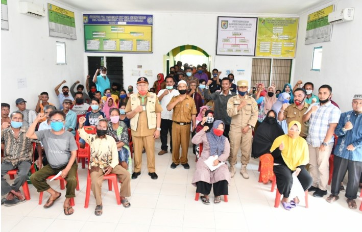  200 Orang Warga Tanjung Beringin Terima Bantuan Rumah Swadaya