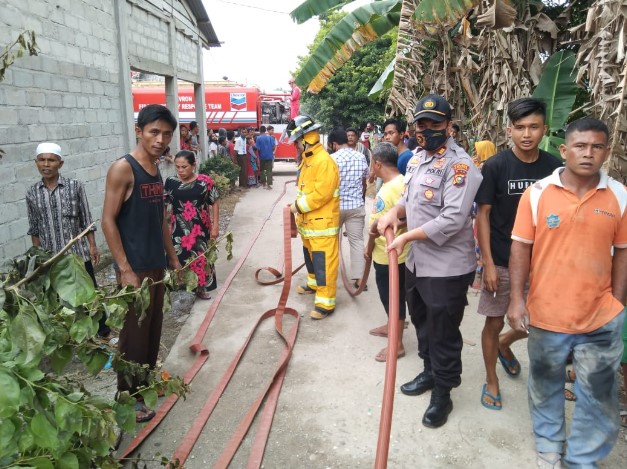  Korsleting Listrik, Rumah Warga Tapung Hulu Ludes Terbakar