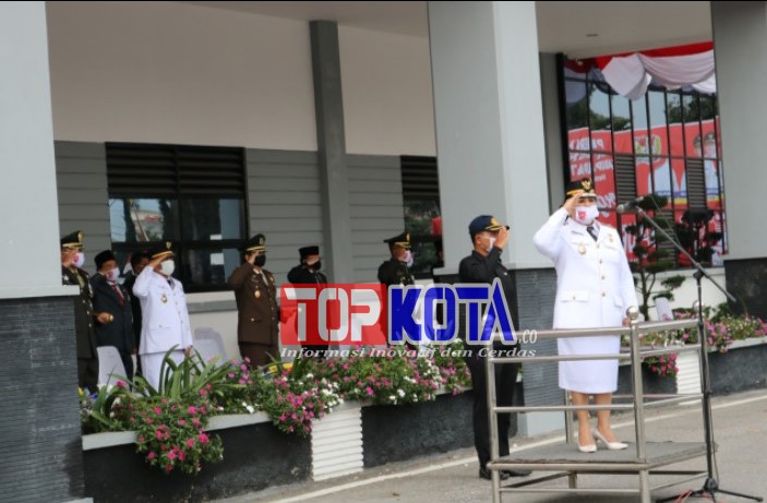 Penurunan Bendera dan PKK Gebrak Masker di Tanah Karo Berjalan Lancar