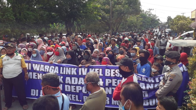  Warga Kelurahan Besar Demo, Minta Jalan Pancing I Diperbaiki