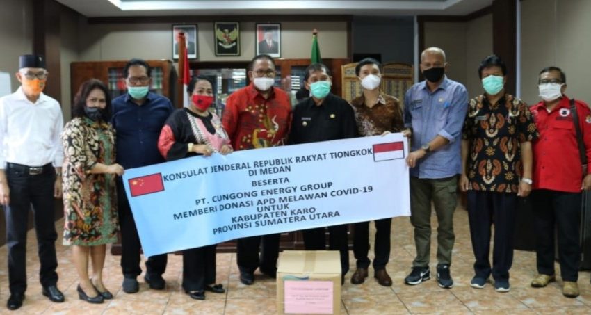  Pemkab Karo Terima Bantuan Masker Dari  Konsulat Jenderal Republik Tiongkok