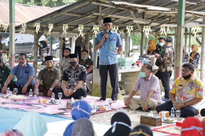  Bupati Asahan Silaturahmi Dengan Masyarakat Desa Aek Bange Janji Bangun SMA Negeri