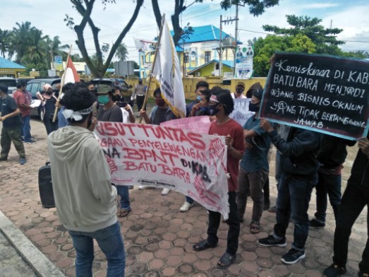  Unjuk Rasa Mahasiswa Tuntut Penuntasan Penyaluran Masalah BPNT di Batubara