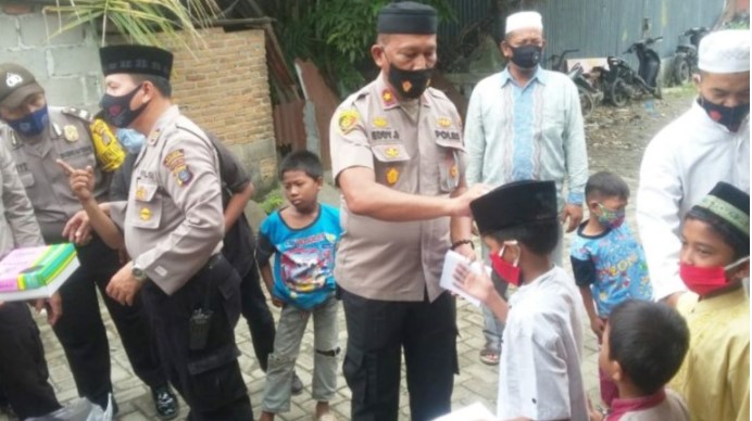  Kapolsek Medan Labuhan Laksanakan Kegiatan Bhakti Sosial