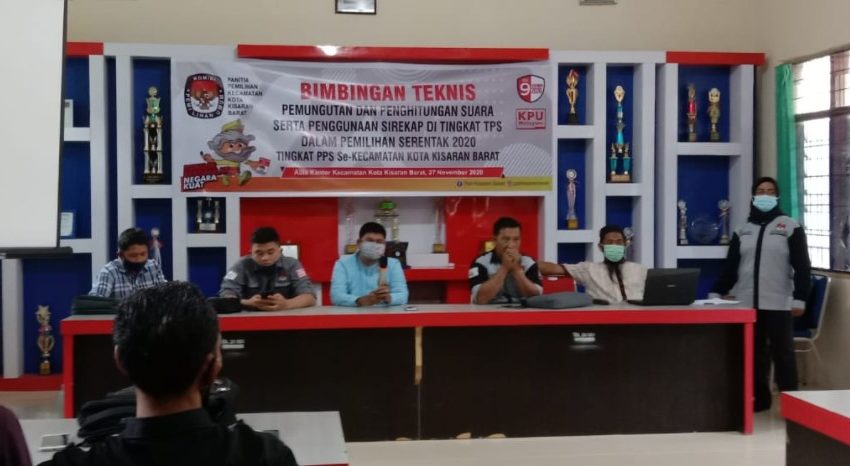 Camat Kisaran Barat Hadiri Bimtek PPS se-Kecamatan Kisbar