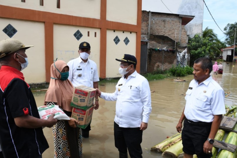  Pemkab Sergai Terima Bantuan Pemprovsu Untuk Korban Bencana Alam