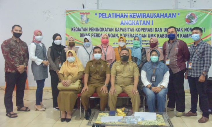  Pemkab Kampar Terus Bina UMKM Agar Eksis di Tengah Pendemi Covid-19 Dengan Pelatihan Kewirausahaan