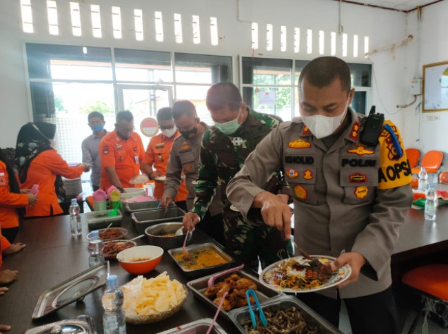  Tingkatkan Sinergitas, Kapolres Kampar Bersama Bupati dan Dandim Ramahtamah di Kantor BPBD Kampar