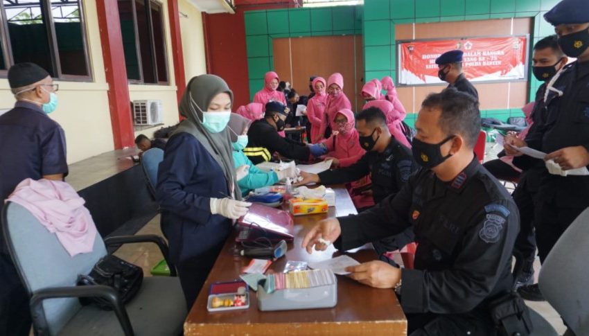  Jelang HUT Brimob Polri Ke-75, Sat Brimob Polda Banten Gelar Aksi Donor Darah