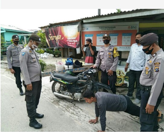  Kapolsek Indrapura Pimpin Ops Yustisi, 10 Warga Diberi Hukuman