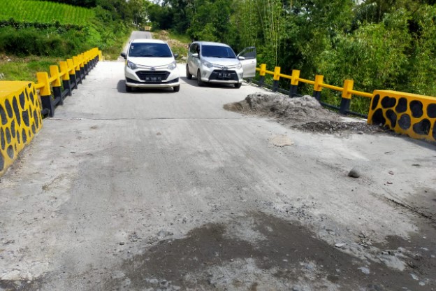  Pemkab Karo Perbaiki Jembatan Merah Putih yang Amblas di Desa Kacaribu