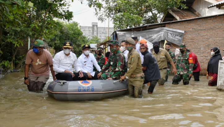 Gubsu Tinjau Masyarakat Terdampak Bencana di Sergai