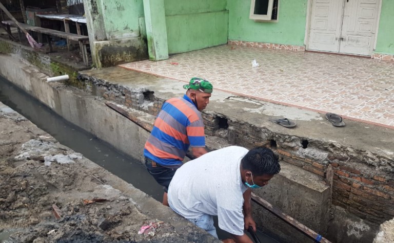  Lurah Sendang Sari Ajak Warga Gotong Royong