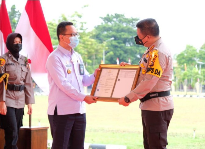  Dirjen Kekayaan Intelektual Berikan Hak Cipta Aplikasi Dahsboard Lancang Kuning Milik Polda Riau