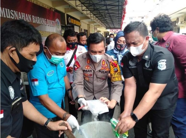  Polrestabes Medan Musnahkan 30 Kg Sabu