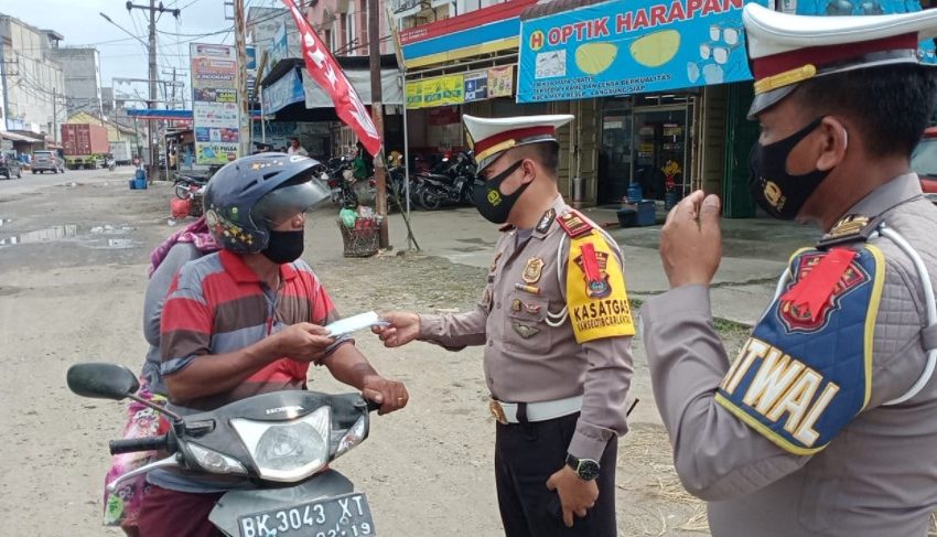  Satlantas Polres Serdang Bedagai Himbau Masyarakat Patuhi Prokes