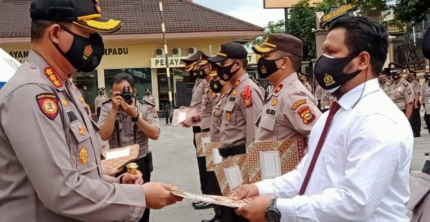  Kapolresta Pekanbaru Pimpin Upacara Korps Raport Kenaikan Pangkat 160 Perwira, Bintara dan ASN