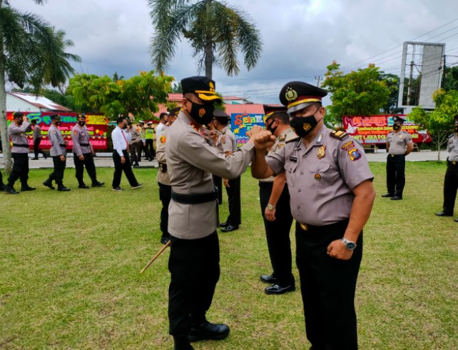  91 Personel Polres Kampar Naik Pangkat di Tahun Baru