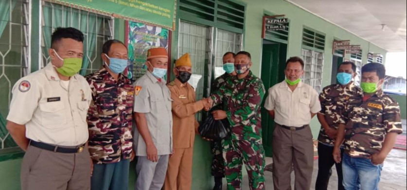  Babinminvetcaddam I/BB Berbagi Kasih dengan LVRI Tanah Karo