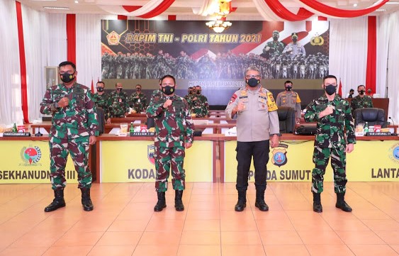 Kapolda Sumut dan Pangdam I/BB Hadiri Rapim TNI-Polri Tahun 2021 Secara Virtual