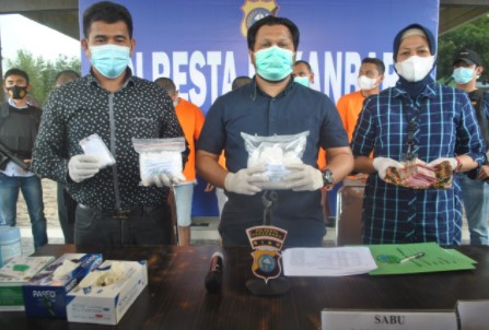  Polresta Pekanbaru Gulung 7 Tersangka Sindikat Narkoba 