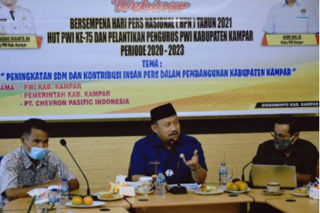  Bupati Kampar Narasumber Webinar PWI