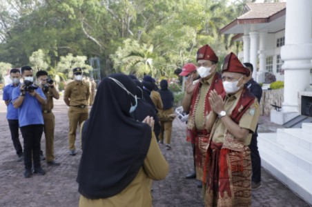  ASN di Lingkungan Pemkab Asahan Sambut Bupati dan Wakil Bupati Asahan