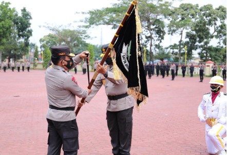 Kapolda Sumut Terima Pataka Satya Bakti Jaya